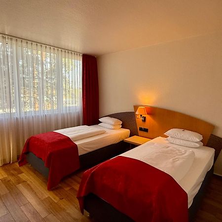 Arvena Messe Hotel Nuremberg Bagian luar foto