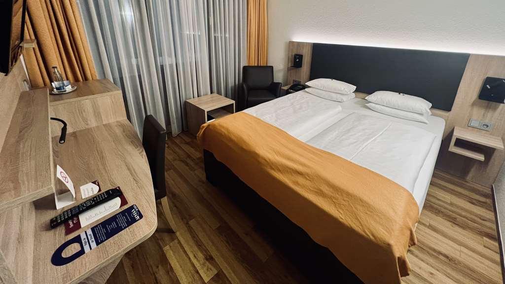 Arvena Messe Hotel Nuremberg Ruang foto