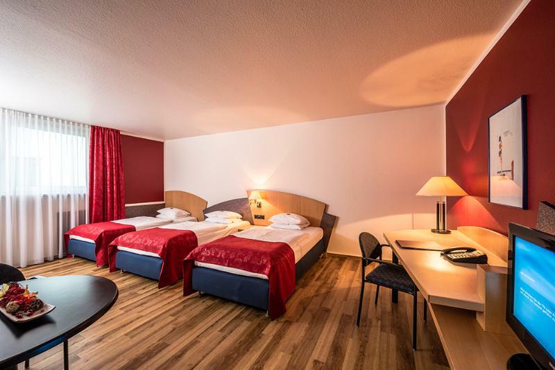 Arvena Messe Hotel Nuremberg Bagian luar foto