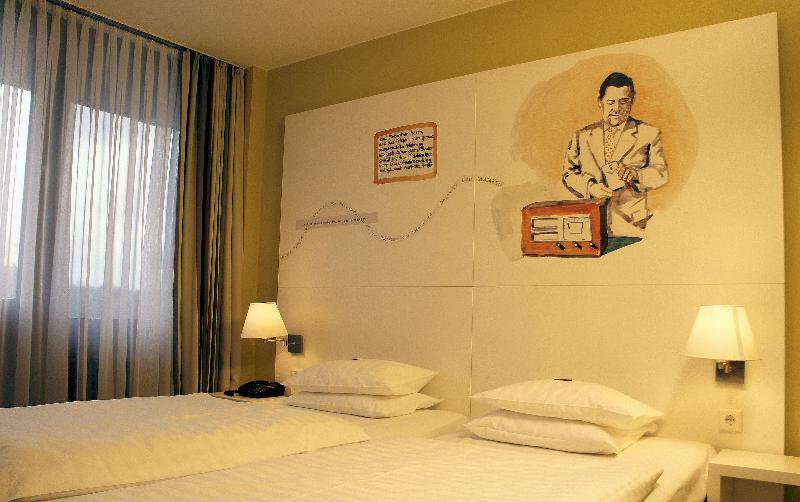 Arvena Messe Hotel Nuremberg Bagian luar foto