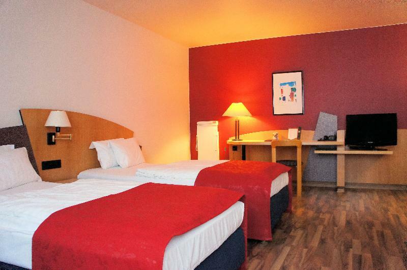 Arvena Messe Hotel Nuremberg Bagian luar foto
